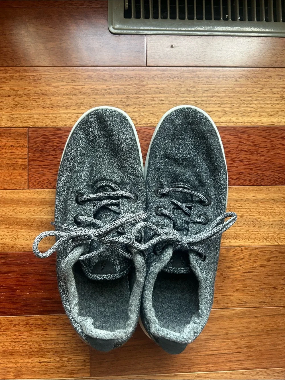 allbirds Men’s Wool Runners in Heather Gray